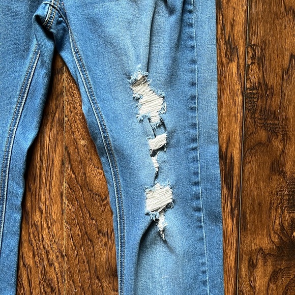 Altar’d State size 27 jeans - Picture 2 of 7